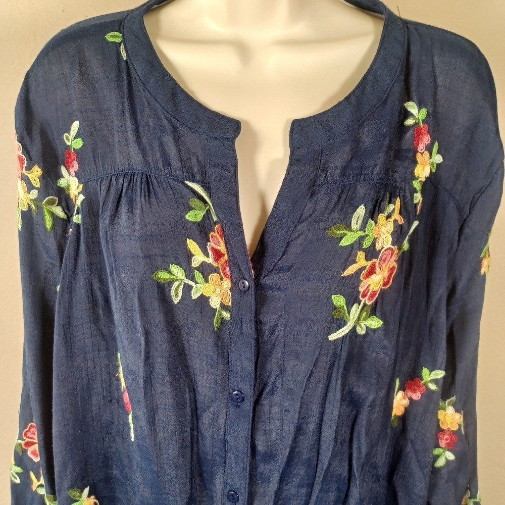 Forgotten Grace Garden Flower Needle Lace Applique Sheer Longline‎ Plus Size Top